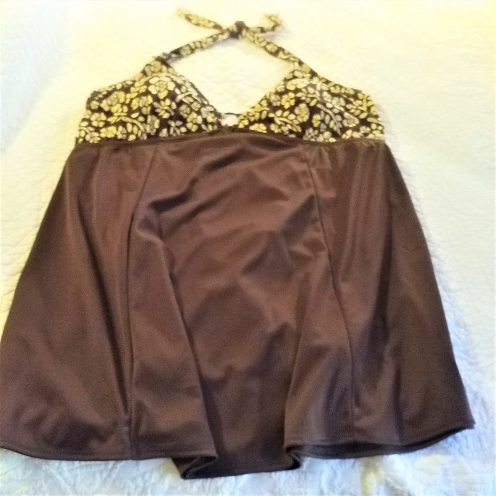 White Stag Woman's One Piece Skirt Swimsuit Sz 3X